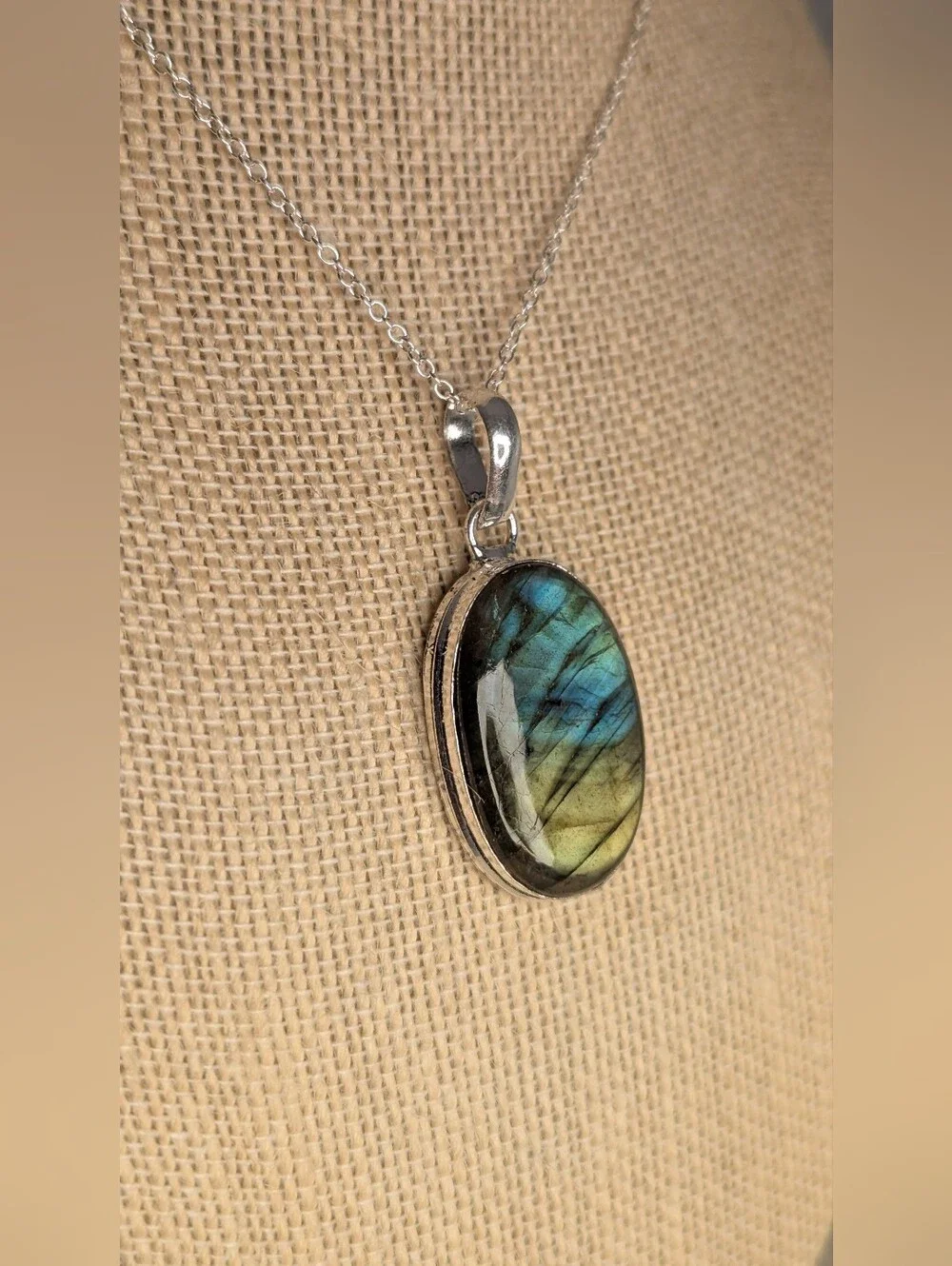 Labradorite 925 Sterling Silver Pendant – Blue/Green Flash New P052926-01